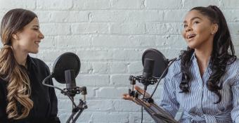 Sortie du podcast Reste dans le Game par L'ADN et Social Builder